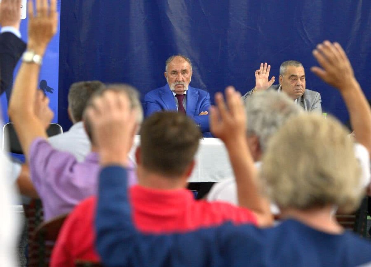 VIDEO+FOTO Ion Țiriac începe treaba la FRT: „Ideea e să nu dispărem cu totul!”