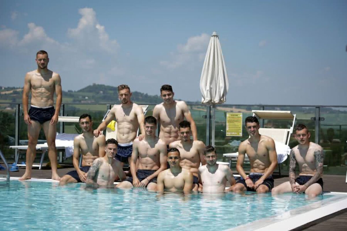 ROMÂNIA U21 // FOTO Anglia, venim! „Tricolorii” care au învins Croația și-au arătat mușchii la piscină