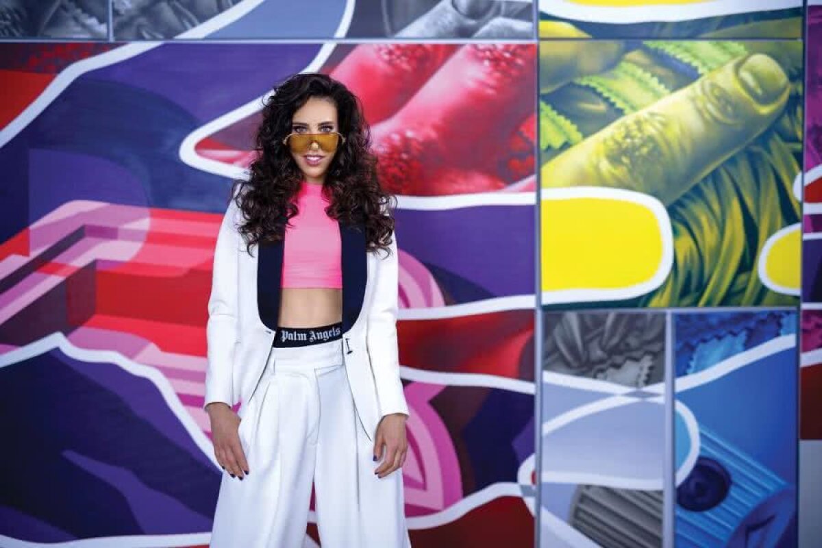 FOTO Mihaela Buzărnescu, așa cum n-ați mai văzut-o! O recunoașteți? Ascensiunea din ultimii ani a schimbat-o total