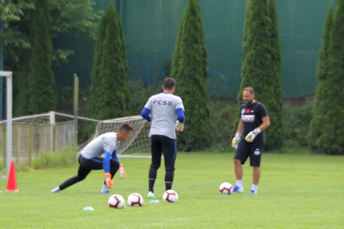FCSB // VIDEO + FOTO Nu-i de glumă cu Andone! Noul antrenor al roș-albaștrilor vrea să fie șeful vestiarului: detalii inedite de la antrenamentul de azi