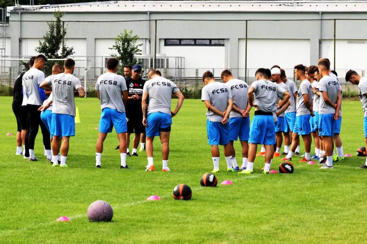 FCSB // VIDEO + FOTO Nu-i de glumă cu Andone! Noul antrenor al roș-albaștrilor vrea să fie șeful vestiarului: detalii inedite de la antrenamentul de azi