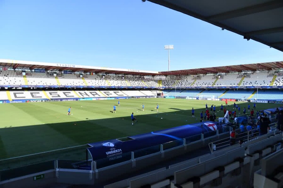 ROMÂNIA U21 - ANGLIA U21 // VIDEO + FOTO Antrenamentul oficial al „tricolorilor” s-a desfășurat pe o căldură sufocantă