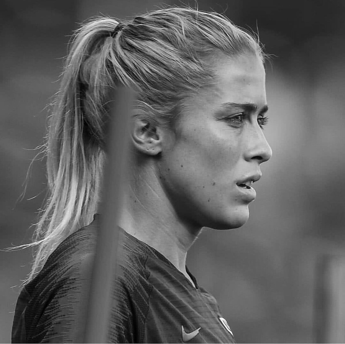 FOTO Ea e blonda cu numărul 7 din centrul apărării: Abby Dahlkemper face furori la naționala SUA de fotbal feminin