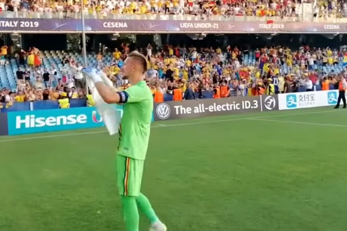 ANGLIA U21 - ROMÂNIA 2-4 // FOTO Ionuț Radu, moment emoționant după victoria cu Anglia U21! I-a dedicat victoria surorii sale, care a murit în 2006: „Te iubesc, Ema!”