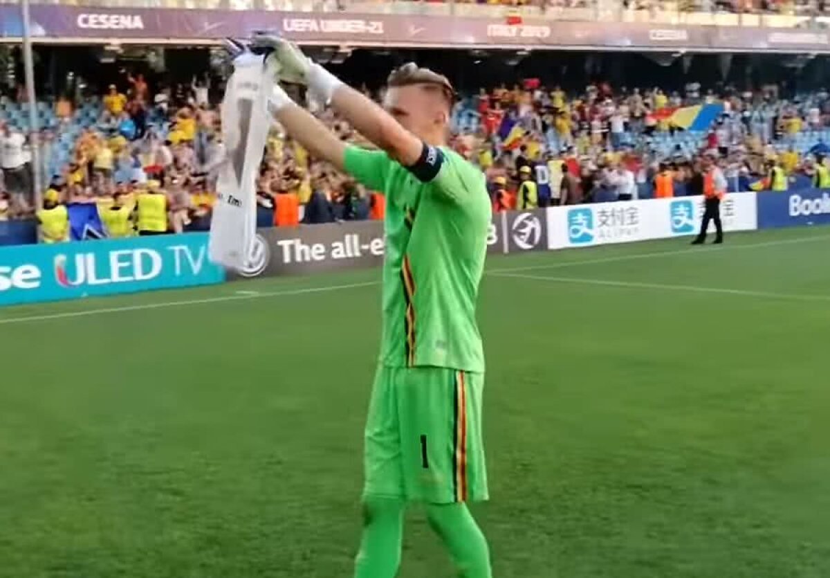 ANGLIA U21 - ROMÂNIA 2-4 // FOTO Ionuț Radu, moment emoționant după victoria cu Anglia U21! I-a dedicat victoria surorii sale, care a murit în 2006: „Te iubesc, Ema!”