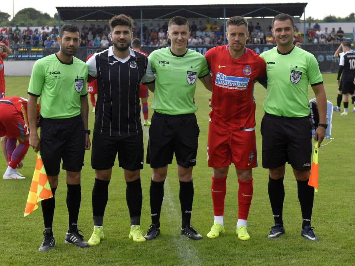 FCSB - CS COLȚEA BRAȘOV 7-0 // VIDEO » Bogdan Andone a câștigat lejer la debutul pe banca roș-albaștrilor