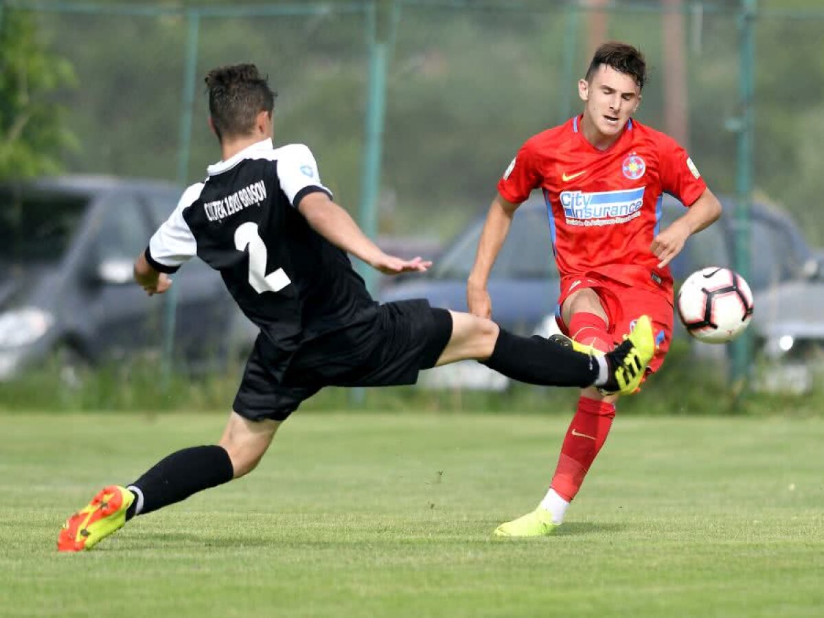 FCSB - CS COLȚEA BRAȘOV 7-0 // VIDEO » Bogdan Andone a câștigat lejer la debutul pe banca roș-albaștrilor