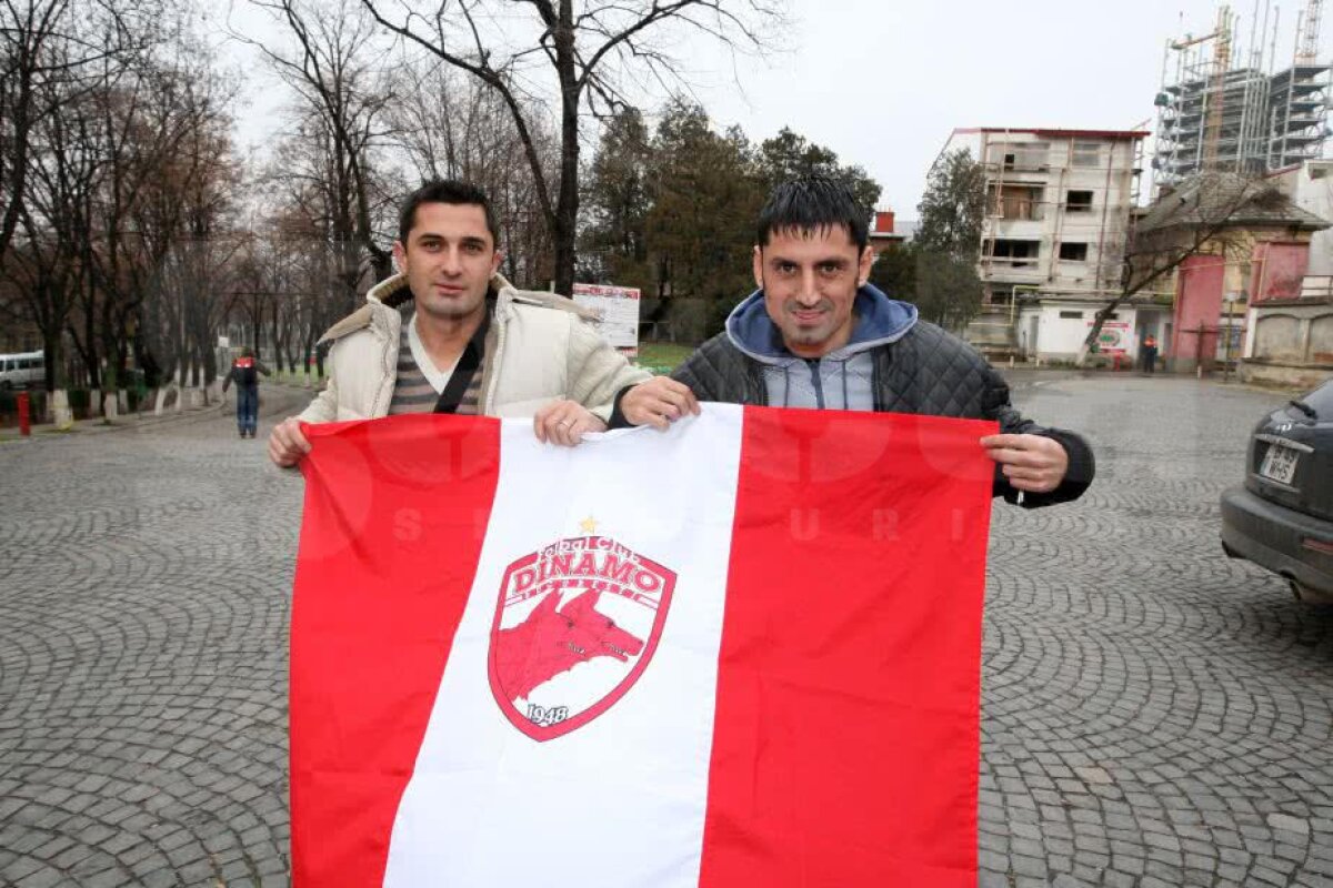 VIDEO+FOTO Claudiu Niculescu, legenda vie a lui Dinamo, împlinește azi 45 de ani! 15 borne ale unei cariere de excepție: cifre UNICE în atacul „câinilor” + momente memorabile, în teren și pe bancă