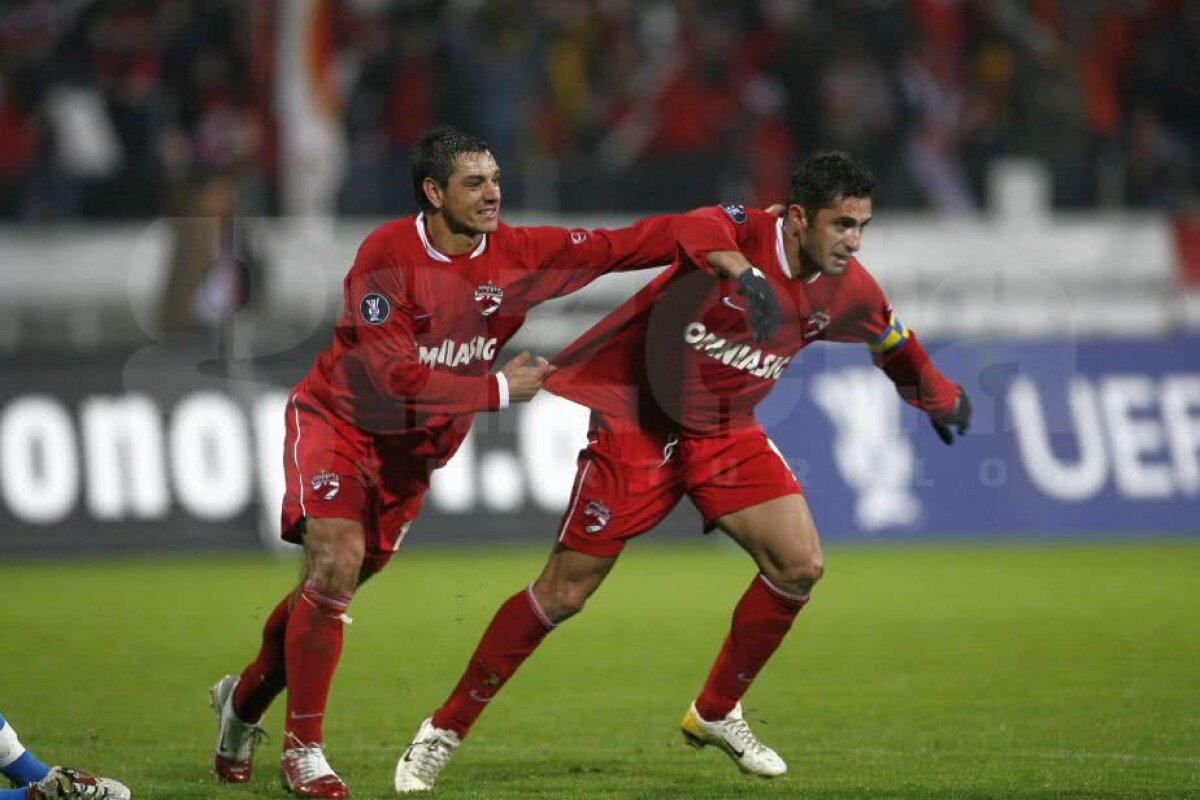 VIDEO+FOTO Claudiu Niculescu, legenda vie a lui Dinamo, împlinește azi 45 de ani! 15 borne ale unei cariere de excepție: cifre UNICE în atacul „câinilor” + momente memorabile, în teren și pe bancă