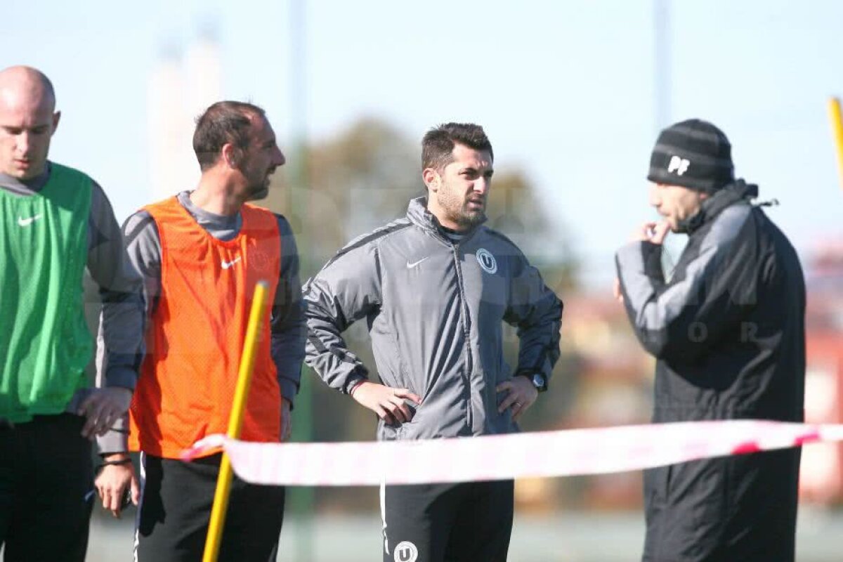 VIDEO+FOTO Claudiu Niculescu, legenda vie a lui Dinamo, împlinește azi 45 de ani! 15 borne ale unei cariere de excepție: cifre UNICE în atacul „câinilor” + momente memorabile, în teren și pe bancă