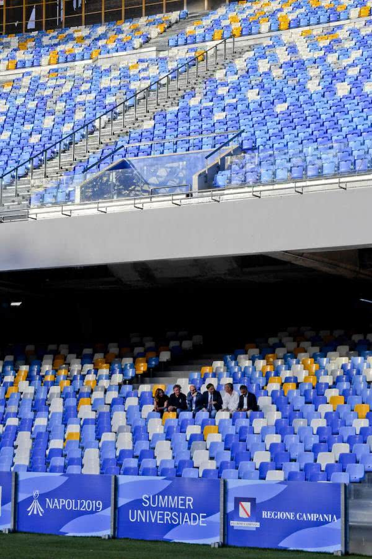 VIDEO+FOTO Makeover spectaculos al stadionului lui Napoli » San Paolo s-a schimbat complet în doar o lună!