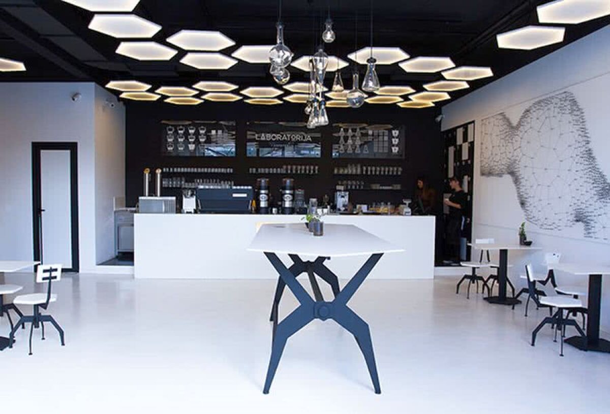 FOTO Laboratorul de cafele » Afacerea inedită a lui Dusan Lajovici + Ce business-uri și-au creat Simona Halep și Novak Djokovici