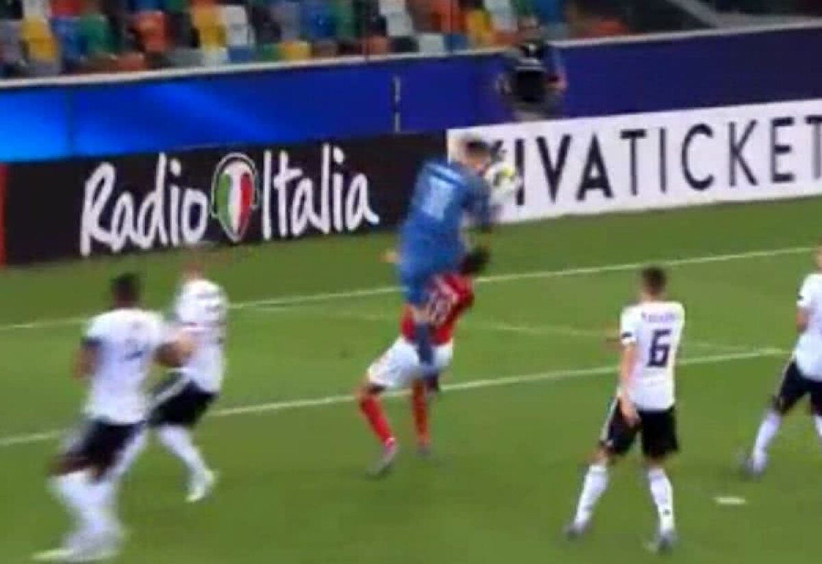 AUSTRIA U21 - GERMANIA U21 / FOTO Portarul nemților a comis-o: penalty după o intrare violentă!
