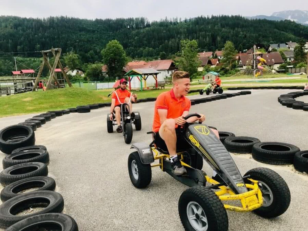 VIDEO Jucătorii de la CFR Cluj au timp și de distracție în cantonamentul din Austria! Cine a câștigat cursa de karting
