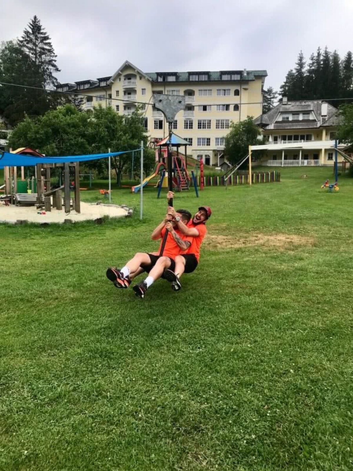 VIDEO Jucătorii de la CFR Cluj au timp și de distracție în cantonamentul din Austria! Cine a câștigat cursa de karting