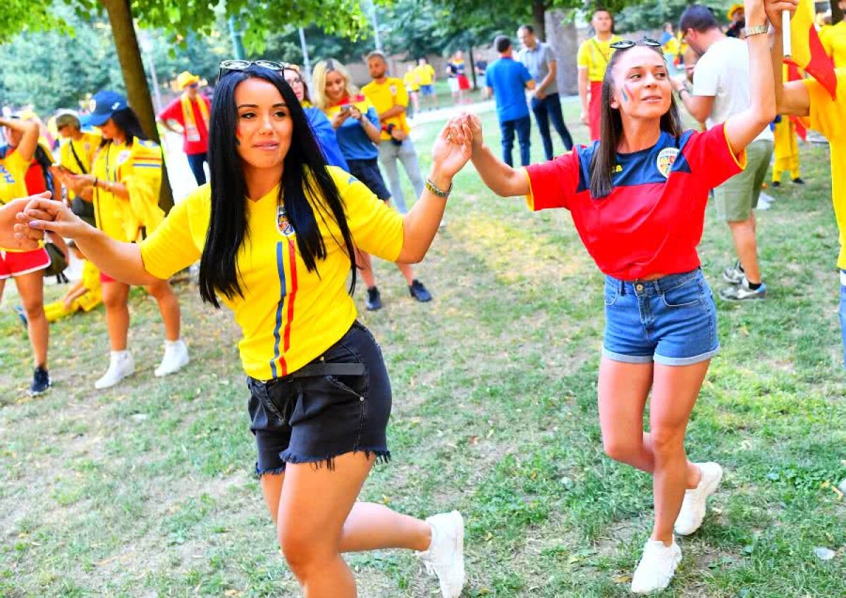 GALERIE FOTO Româncele au întors toate capetele la meciul cu Franța!