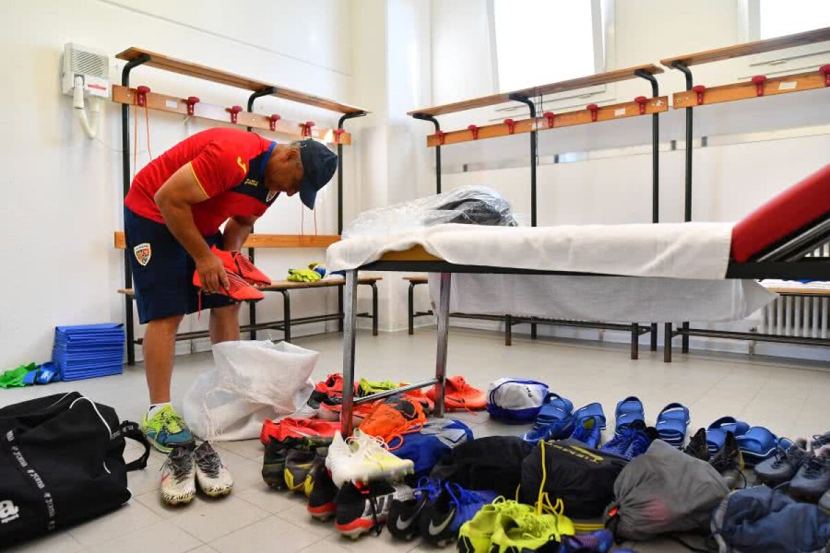 GERMANIA U21 - ROMÂNIA U21 // EXCLUSIV / VIDEO Poveștile omului care a văzut ascensiunea lotului U21 de la început + Ionuț Radu îi promite: „Fiindcă te iubesc prea mult, îți dau tricoul din finală!”