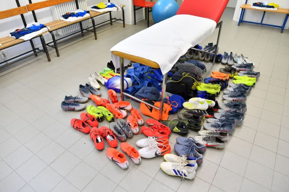 GERMANIA U21 - ROMÂNIA U21 // EXCLUSIV / VIDEO Poveștile omului care a văzut ascensiunea lotului U21 de la început + Ionuț Radu îi promite: „Fiindcă te iubesc prea mult, îți dau tricoul din finală!”