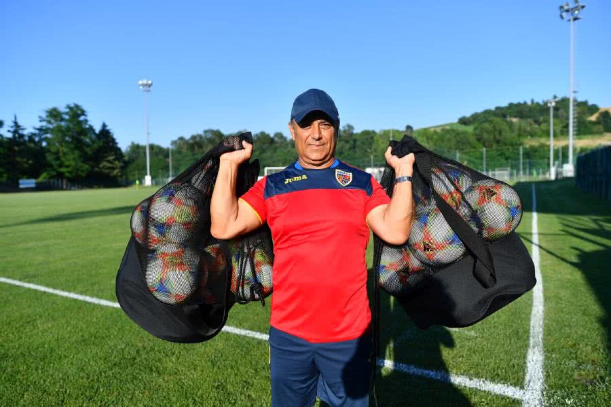 GERMANIA U21 - ROMÂNIA U21 // EXCLUSIV / VIDEO Poveștile omului care a văzut ascensiunea lotului U21 de la început + Ionuț Radu îi promite: „Fiindcă te iubesc prea mult, îți dau tricoul din finală!”