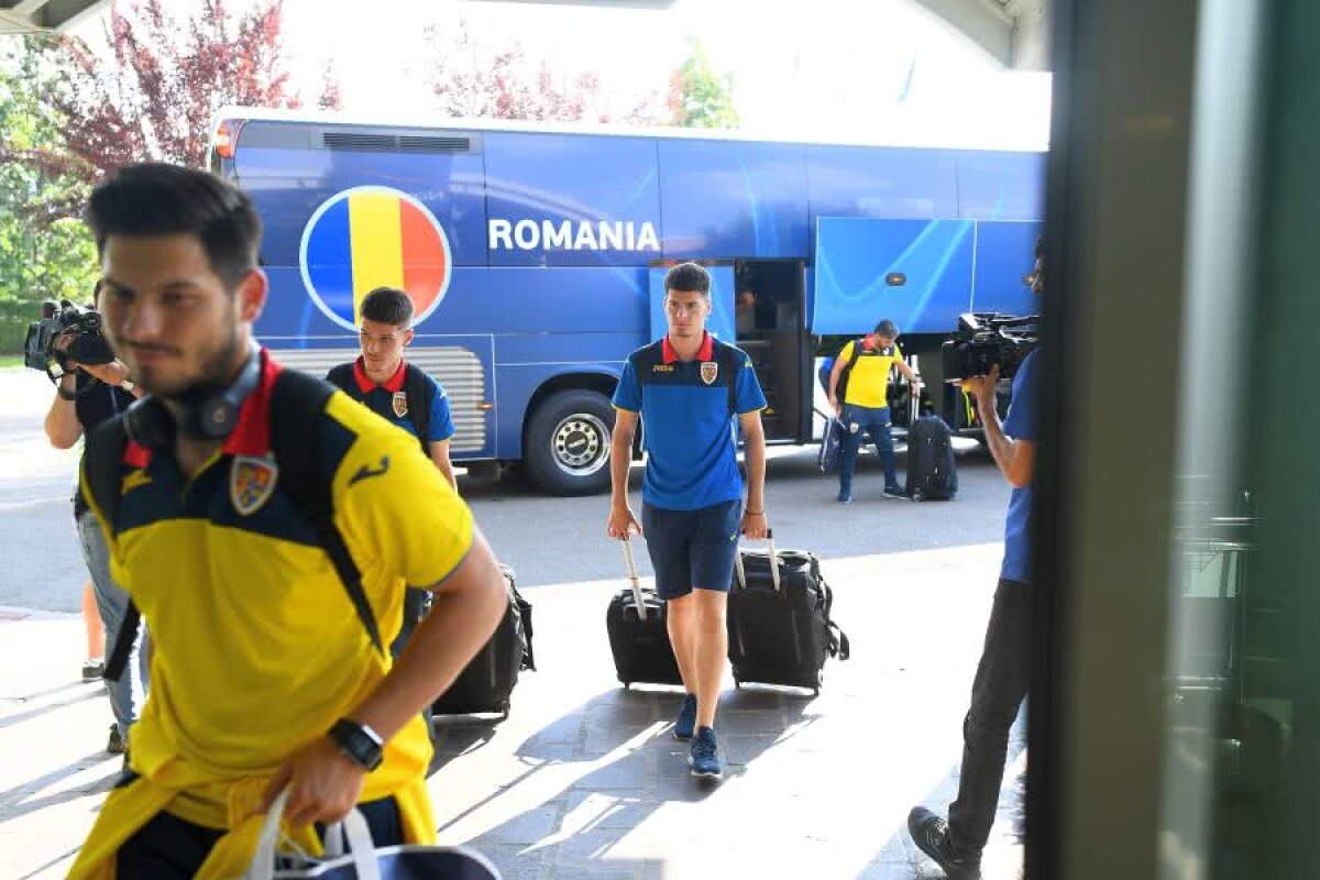 GERMANIA U21 - ROMÂNIA U21 // GALERIE FOTO Naționala U21 a ajuns la hotelul din Bologna » Imagini în exclusivitate surprinse de reporterii GSP