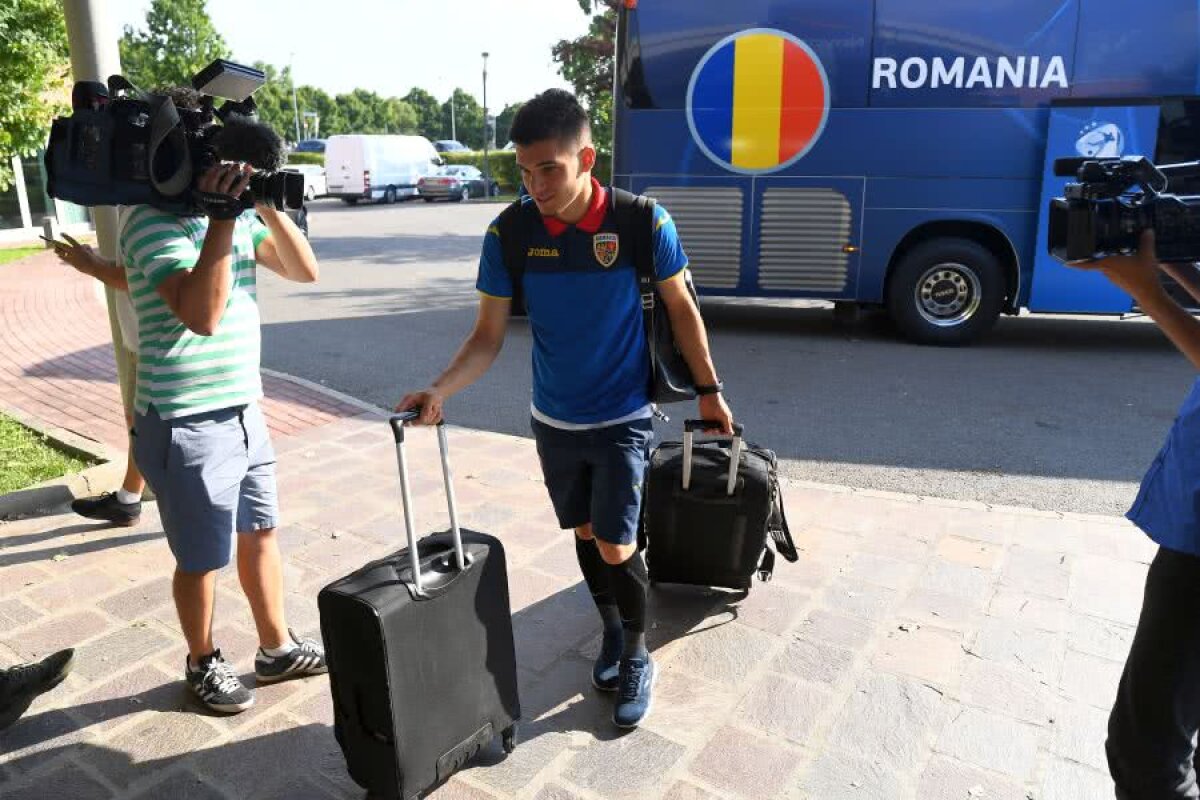 GERMANIA U21 - ROMÂNIA U21 // GALERIE FOTO Naționala U21 a ajuns la hotelul din Bologna » Imagini în exclusivitate surprinse de reporterii GSP