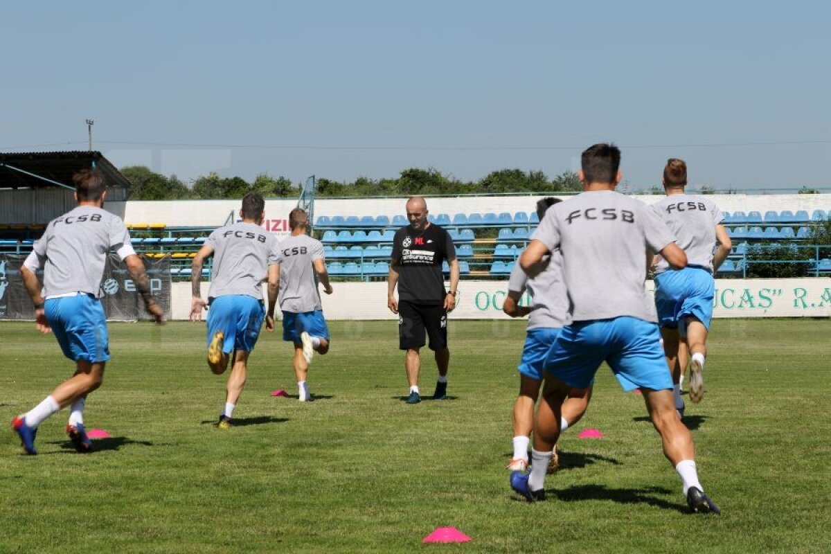 FCSB // VIDEO + FOTO Jucătorii de la FCSB trag tare în cantonamentul din Brașov! Imagini de la antrenament + Lucian Filip: „Mister e foarte exigent”