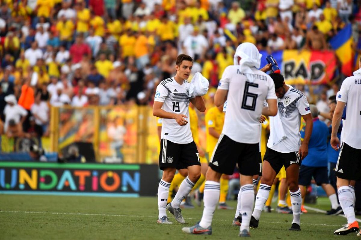 GERMANIA U21 - ROMÂNIA U21 // FOTO Cum au luptat jucătorii celor două echipe cu canicula în pauzele de hidratare