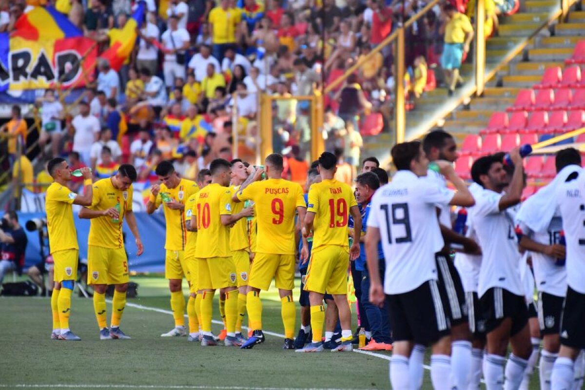 GERMANIA U21 - ROMÂNIA U21 // FOTO Cum au luptat jucătorii celor două echipe cu canicula în pauzele de hidratare