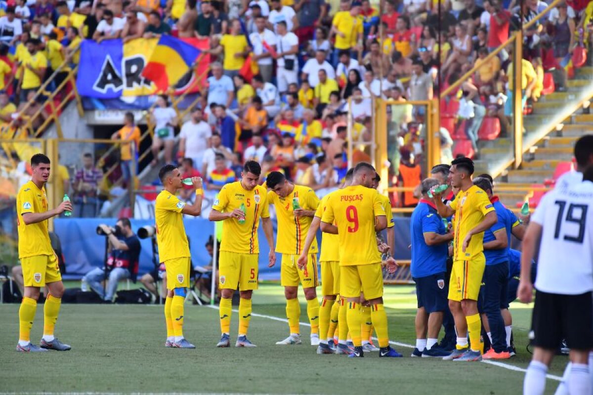 GERMANIA U21 - ROMÂNIA U21 // FOTO Cum au luptat jucătorii celor două echipe cu canicula în pauzele de hidratare