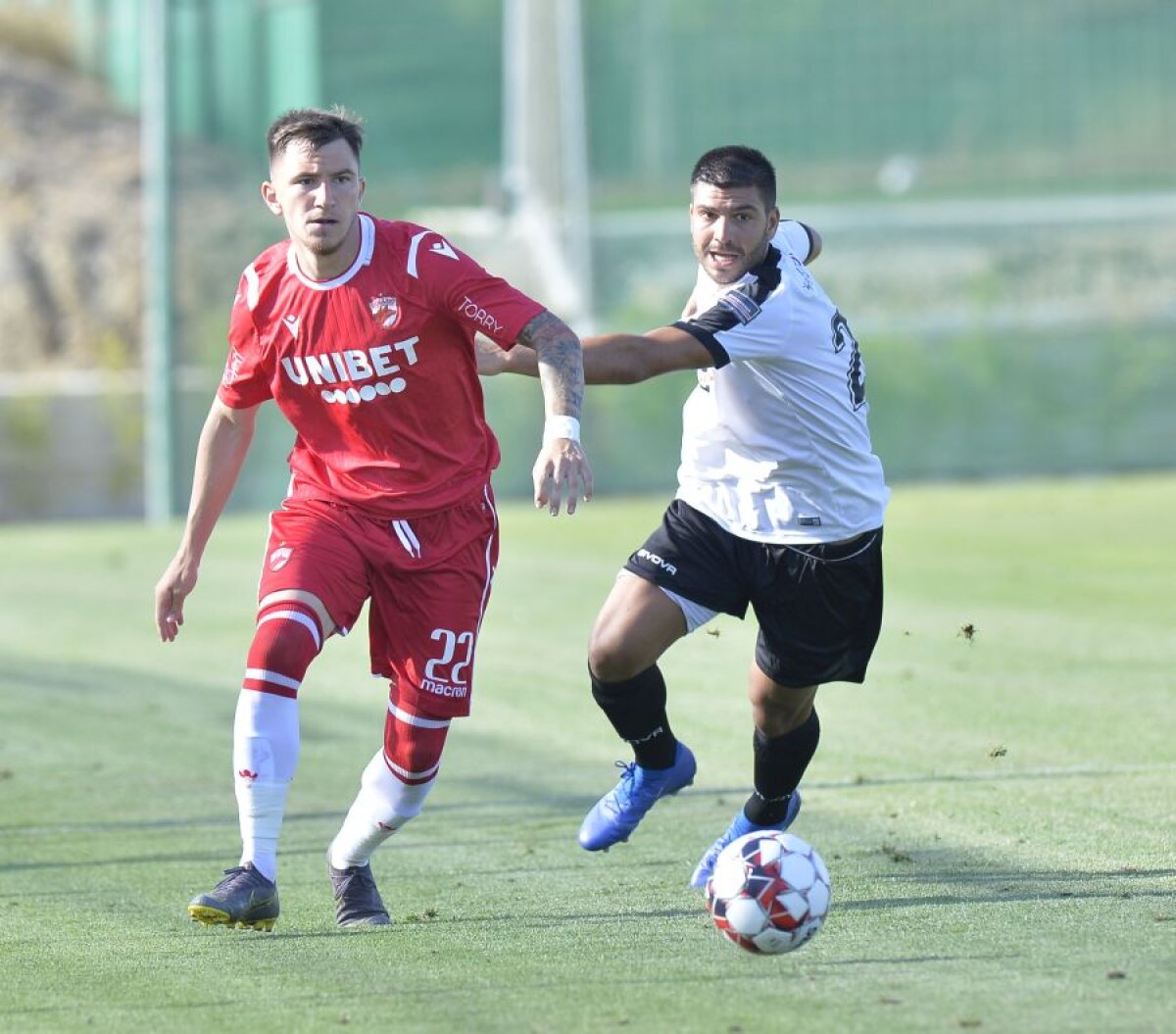 Dinamo - FC Bruno's Magpies 6-1 // FOTO Slavko Perovic și Andreas Mihaiu, surprizele lui Eugen Neagoe! „Câinii” au luat gol de la o nou-înființată din Gibraltar