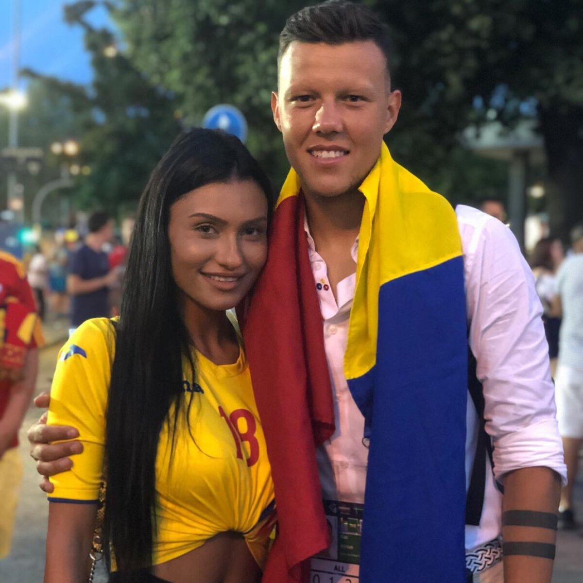 GALERIE FOTO Carina, iubita lui Adrian Rus, a atras atenția tuturor la EURO 2019! Apariție hot în tribune