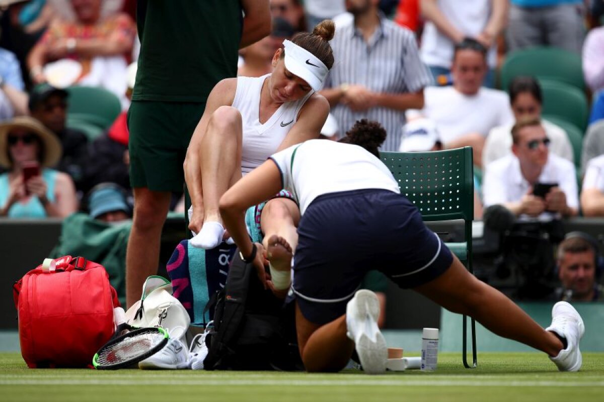 HALEP - SASNOVICH 6-4, 7-5 // VIDEO+FOTO Simona Halep e indestructibilă! Accidentată între seturi și condusă cu 2-5, a supraviețuit în primul tur la Wimbledon!