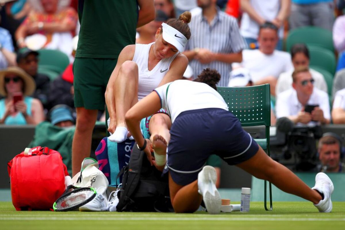 HALEP - SASNOVICH 6-4, 7-5 // Simona Halep, emoții mari la Wimbledon! A alunecat și a cerut intervenția fizioterapeutului