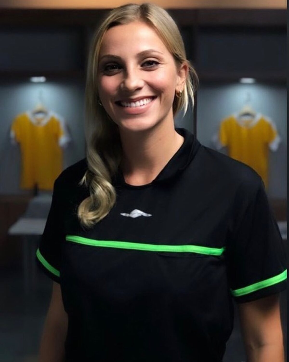 VIDEO+FOTO Fernanda Colombo, arbitra din Brazilia devenită celebră pentru un gest amuzant, dezvăluie o oroare: „Mi-a propus 7.000 de dolari să mă întâlnesc cu un client”