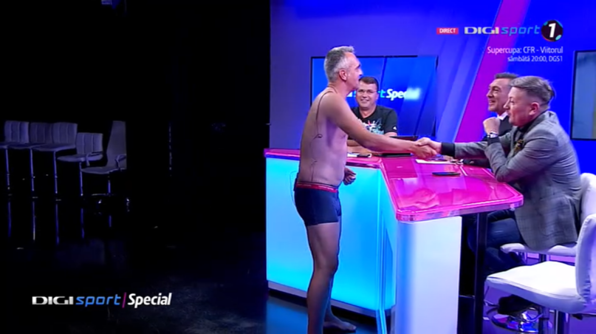 FOTO Jurnalistul Decebal Rădulescu a respectat pariul pierdut în fața lui Ilie Dumitrescu: a apărut în chiloți la TV :)