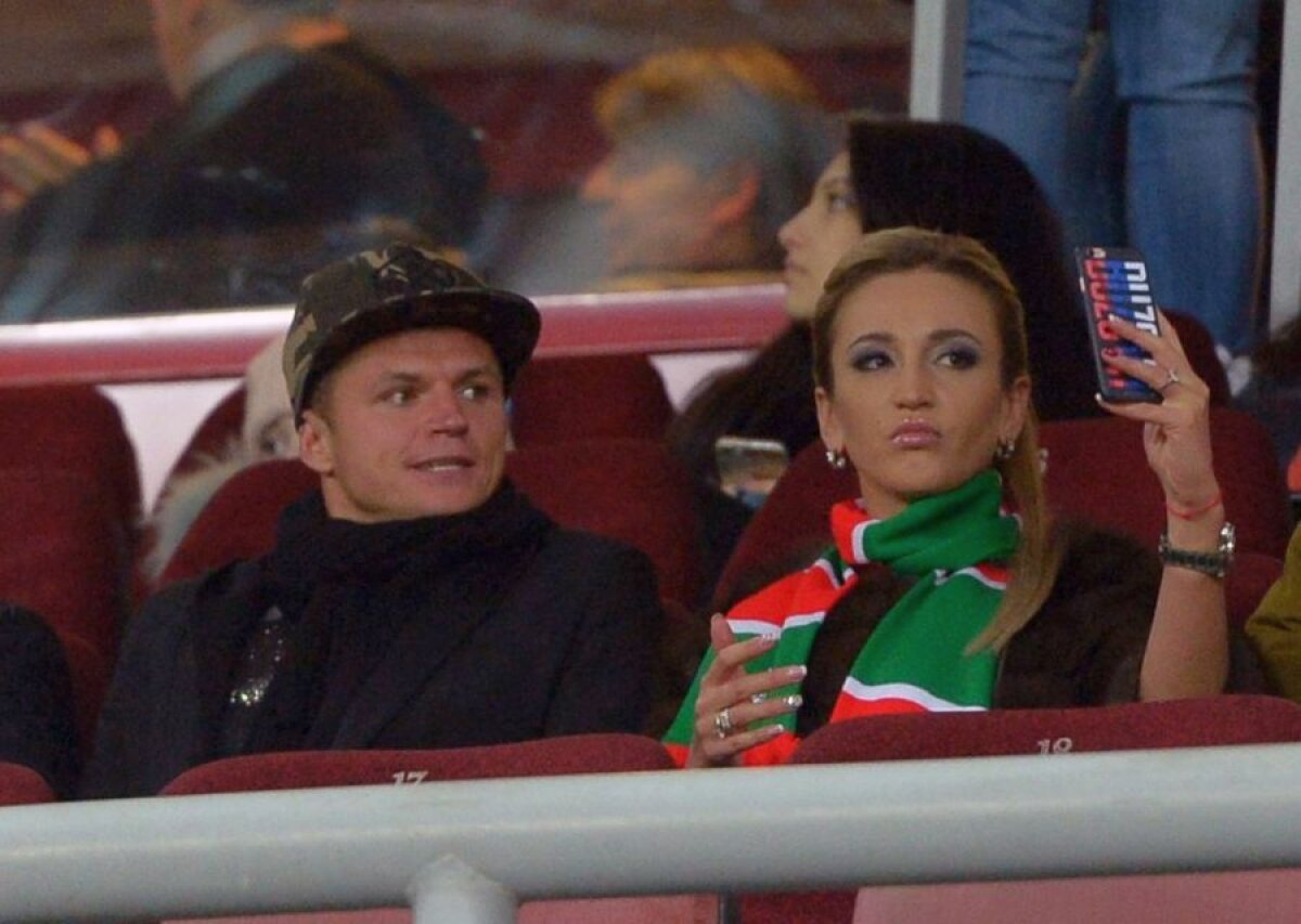 FOTO Prințesa pop din Rusia Olga Buzova a fost invitată pe Camp Nou » Poze sexy în echipamentul Barcelonei