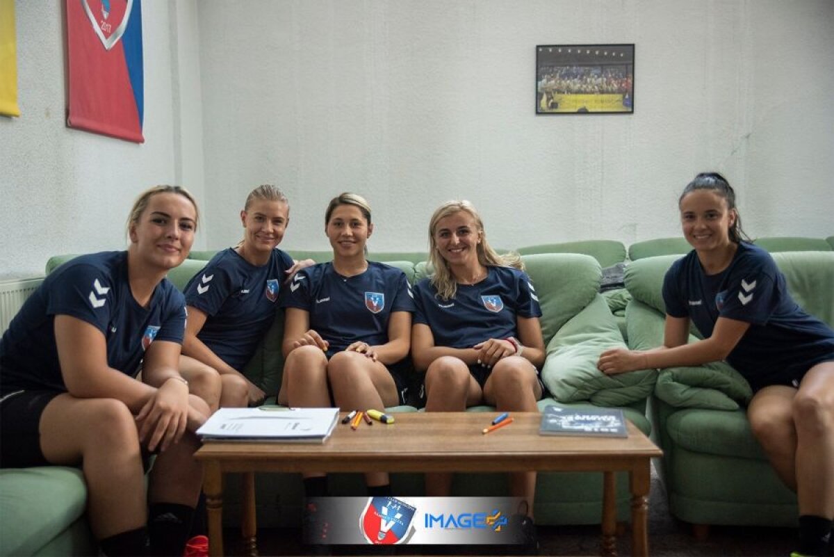 GALERIE FOTO SCM Rm. Vâlcea s-a reunit azi: jucătoarele au primit câte o mașină! Lotul campioanei + programul pentru perioada următoare