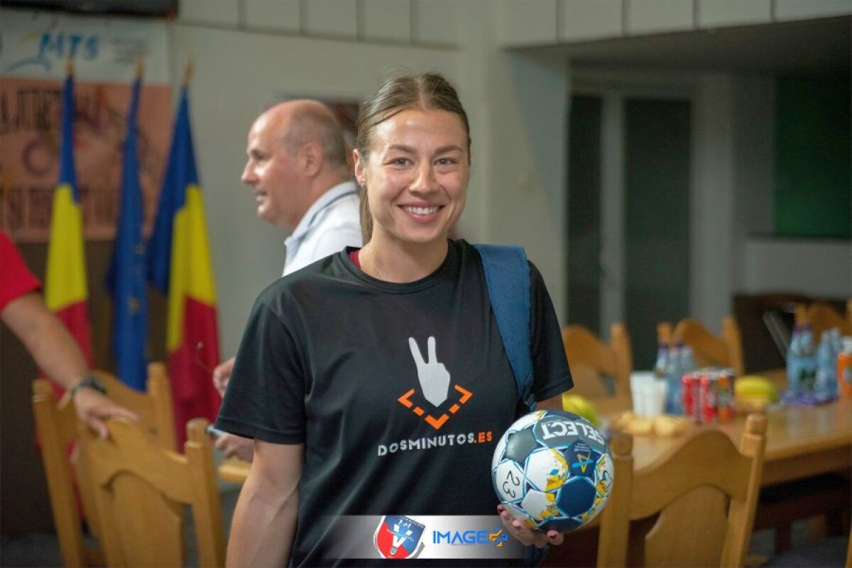 GALERIE FOTO SCM Rm. Vâlcea s-a reunit azi: jucătoarele au primit câte o mașină! Lotul campioanei + programul pentru perioada următoare