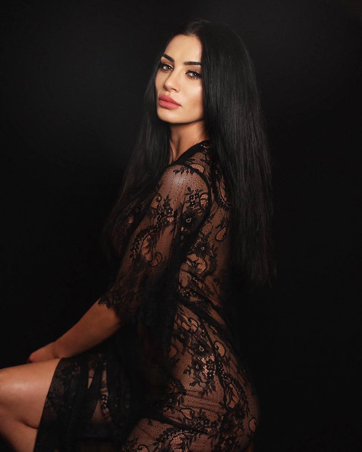 GALERIE FOTO O româncă din Pașcani a captivat un fotbalist de la Fiorentina: „Avem planuri mari împreună”