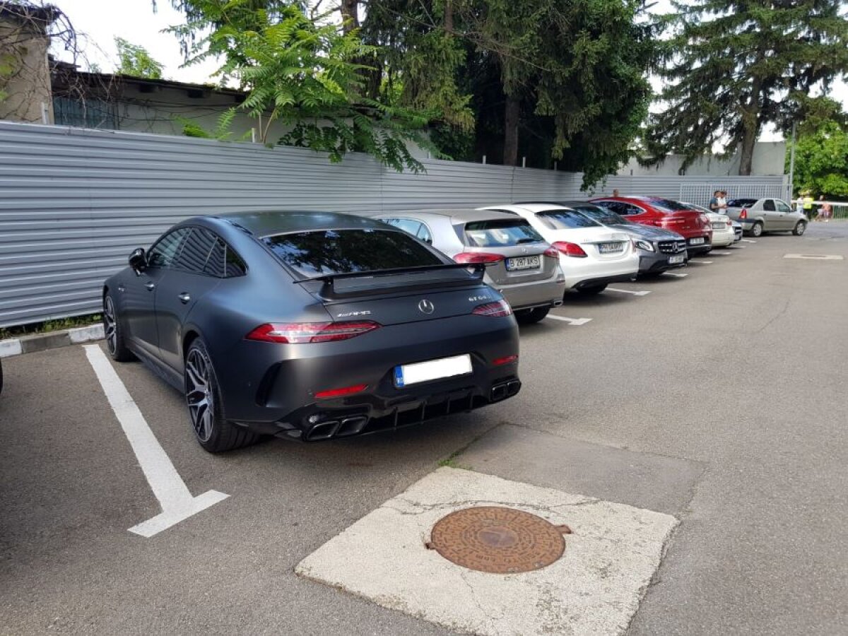 FOTO // Mașina lui George Țucudean a atras toate privirile la Supercupa României » Costă 180.000 de euro!