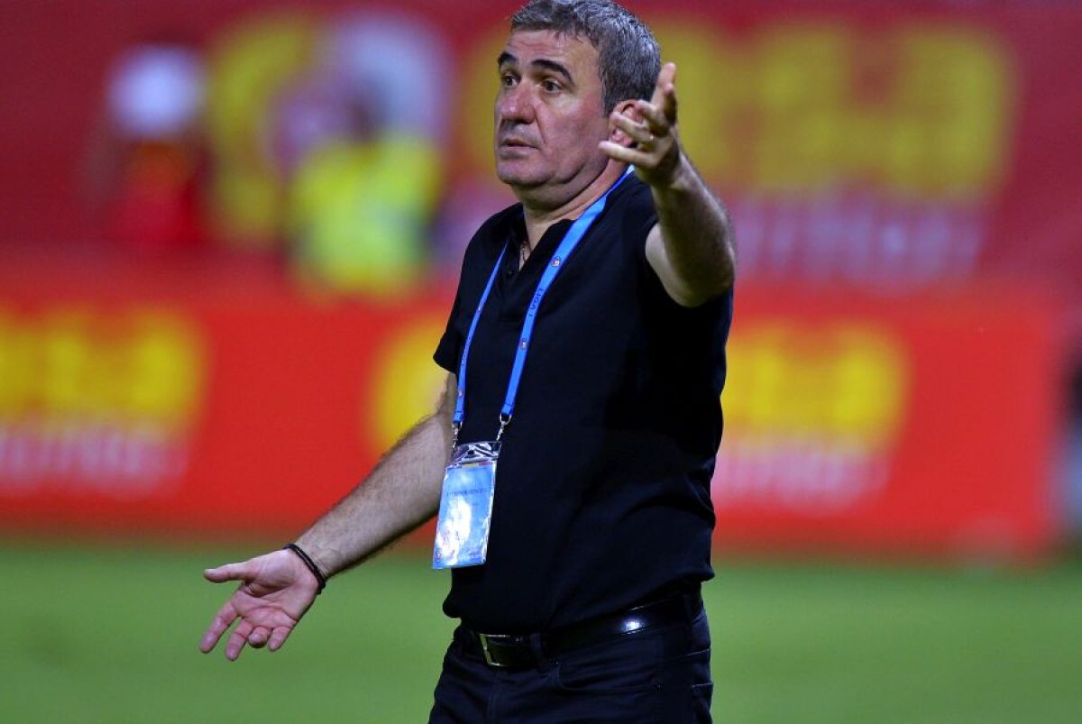 CFR CLUJ - VIITORUL // FOTO Suporterii Viitorului, reverență în fața lui Gică Hagi » Mesajul afișat la Supercupa cu CFR Cluj, după parcursul României U21 de la EURO