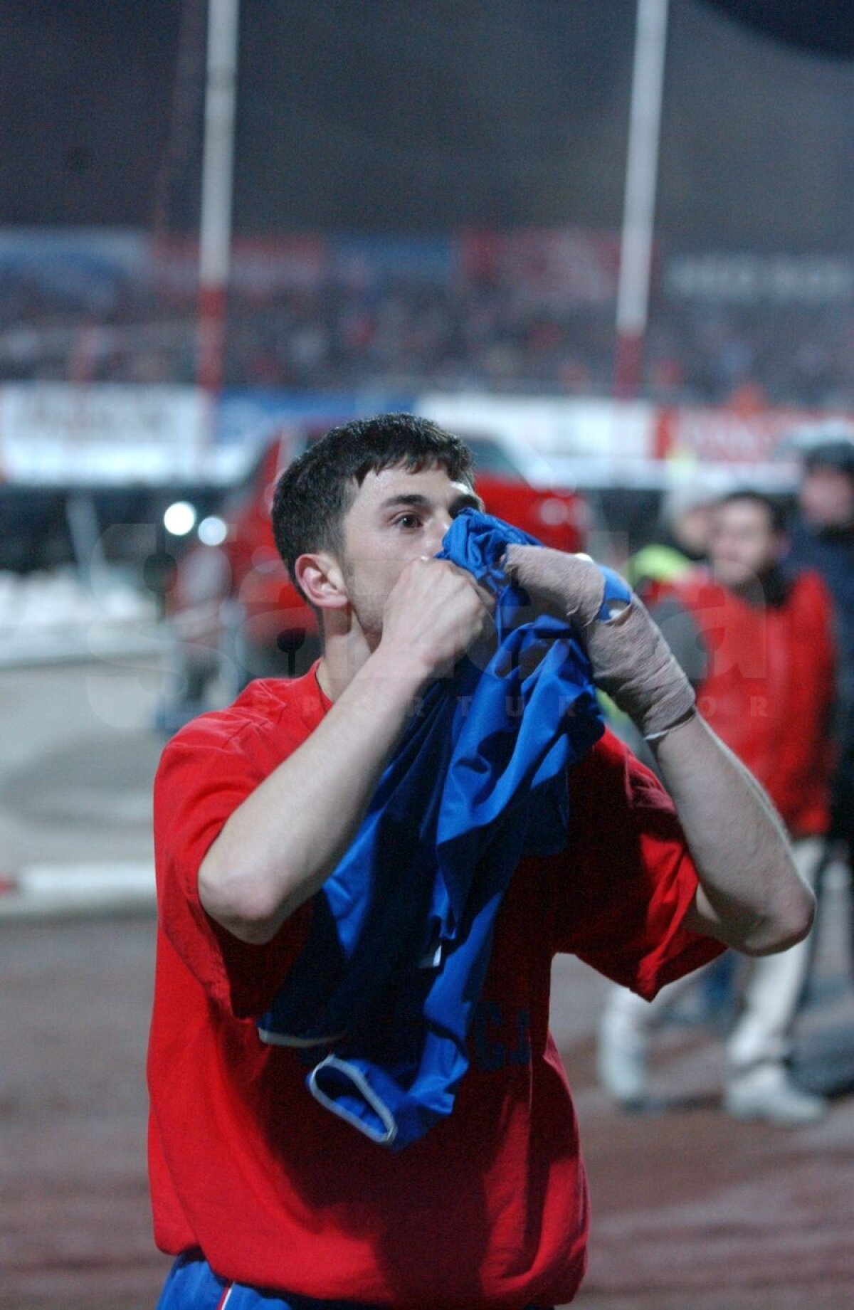 CSA STEAUA ARE PALMARESUL // GALERIE FOTO Cum a arătat ultimul Steaua - Dinamo: Cosmin Olăroiu pe banca roș-albaștrilor + cât s-a terminat primul Dinamo - FCSB