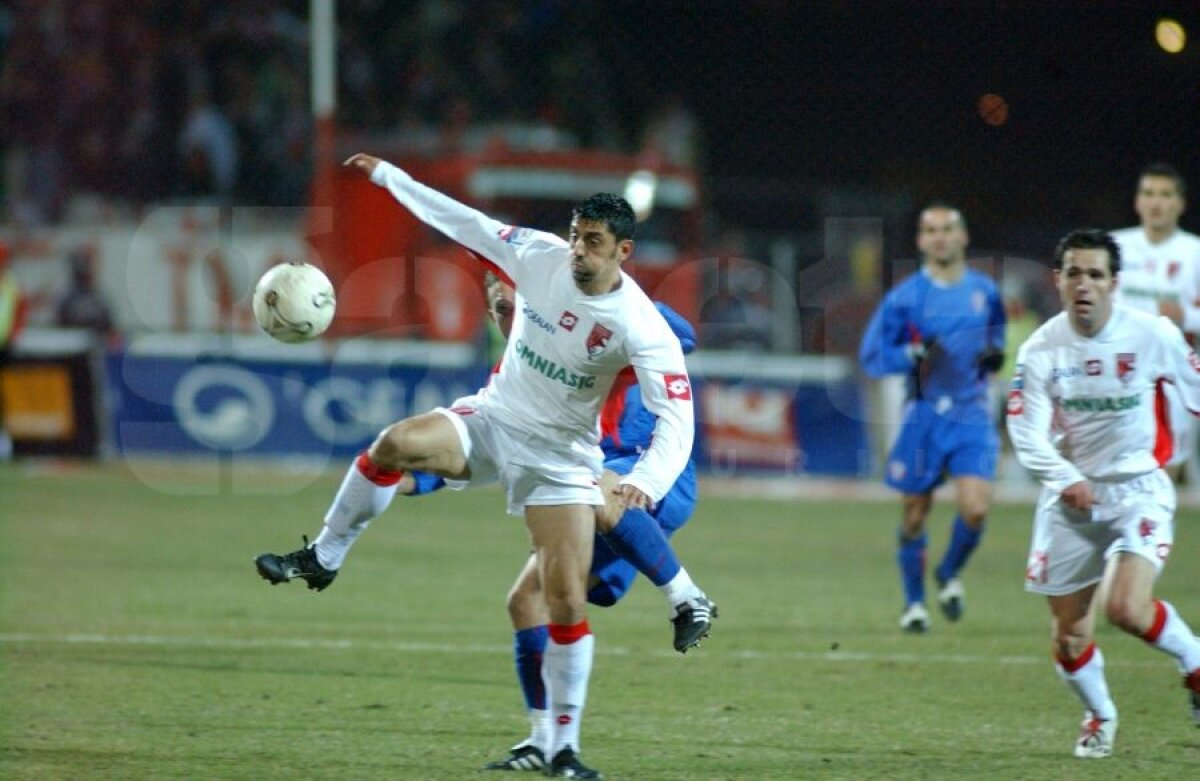 CSA STEAUA ARE PALMARESUL // GALERIE FOTO Cum a arătat ultimul Steaua - Dinamo: Cosmin Olăroiu pe banca roș-albaștrilor + cât s-a terminat primul Dinamo - FCSB