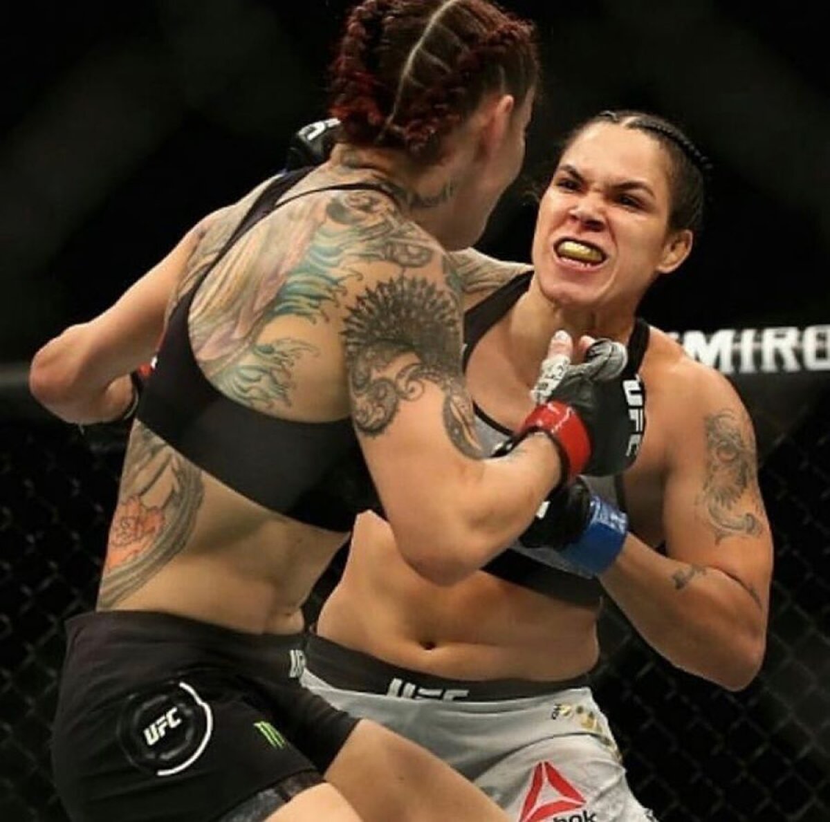 GALERIE FOTO // Cea mai de temut luptătoare din UFC a pozat goală după ultima victorie