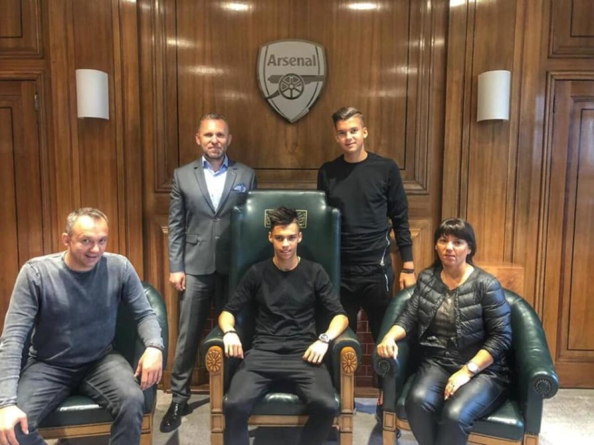 FOTO // Cătălin Cîrjan a semnat cu Arsenal! Este al doilea român din istoria clubului londonez