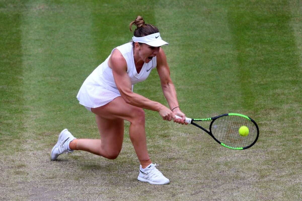 SIMONA HALEP - SHUAI ZHANG 7-6, 6-1 // FOTO + VIDEO Simona Halep, imperială! Jucătoarea noastră s-a calificat în semifinale la Wimbledon după o revenire imensă reușită în fața lui Zhang