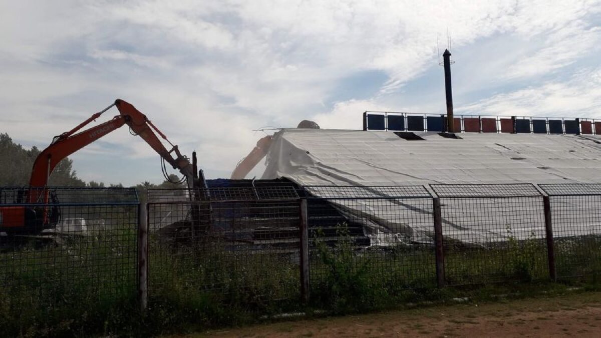 CHINDIA TÂRGOVIȘTE // FOTO Au început lucrările la stadionul din Târgovişte » Investiţie de 5 milioane de euro! Cum va arăta arena