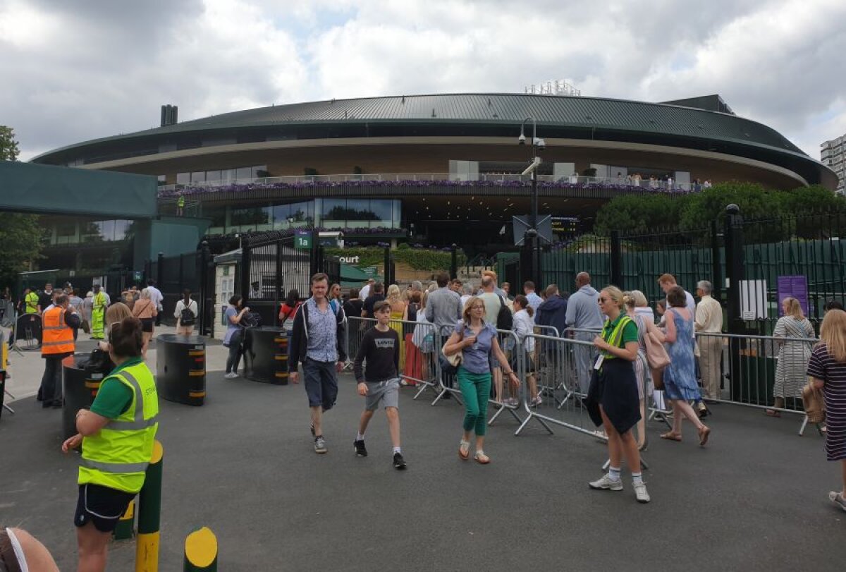 SIMONA HALEP - SERENA WILLIAMS // VIDEO + FOTO Fanii se adună pentru finala de la Wimbledon! Cum arată arena înainte de start + toate biletele sunt epuizate
