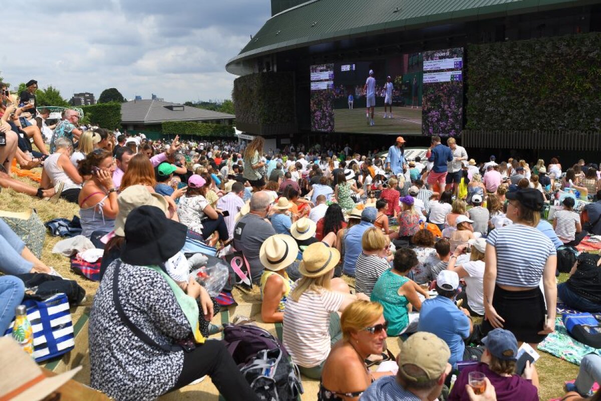 SIMONA HALEP - SERENA WILLIAMS // VIDEO + FOTO Fanii se adună pentru finala de la Wimbledon! Cum arată arena înainte de start + toate biletele sunt epuizate