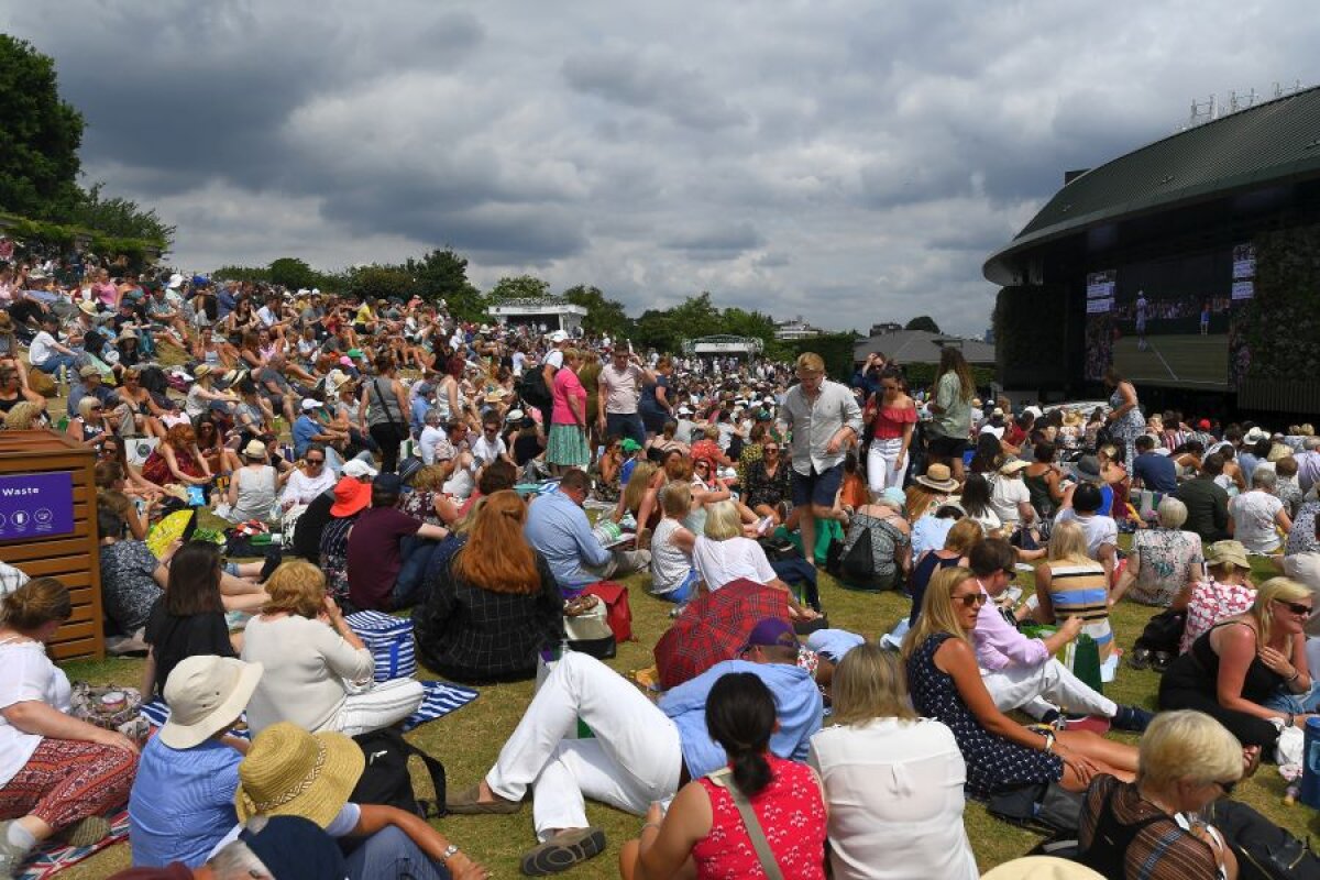 SIMONA HALEP - SERENA WILLIAMS // VIDEO + FOTO Fanii se adună pentru finala de la Wimbledon! Cum arată arena înainte de start + toate biletele sunt epuizate